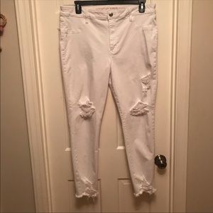 American Eagle White High Rise Jegging